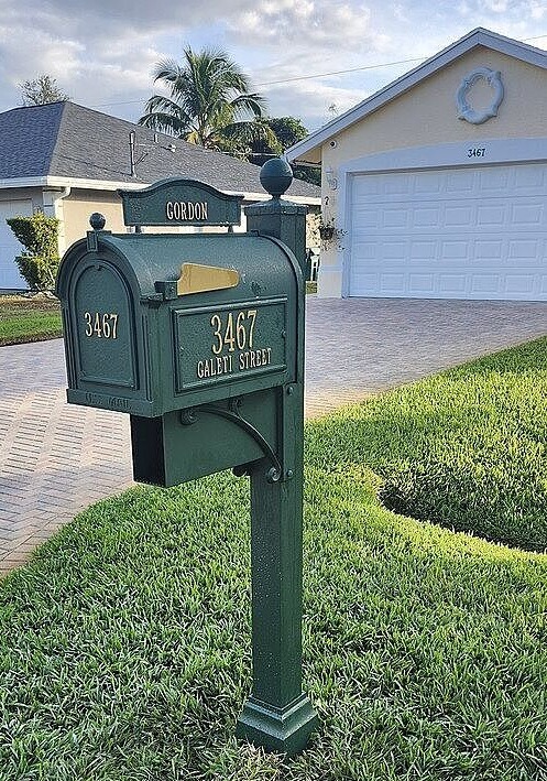 Whitehall Ultimate Mailbox Package - Budget Mailboxes